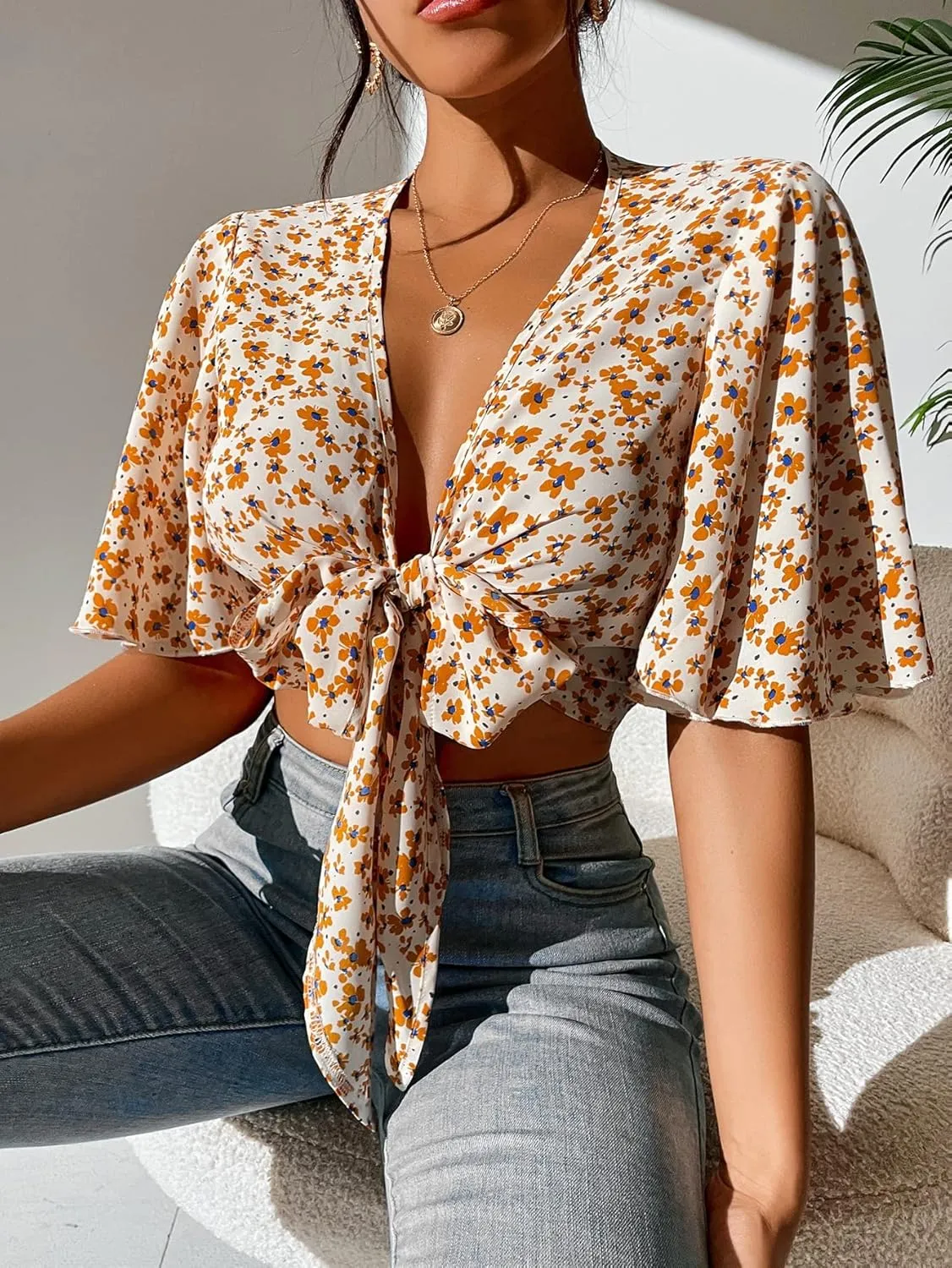 COZYEASE Women's All Over Floral Print Crop Top Deep V Neck Flutter Sleeve Tie Front Boho Summer Blouse Top